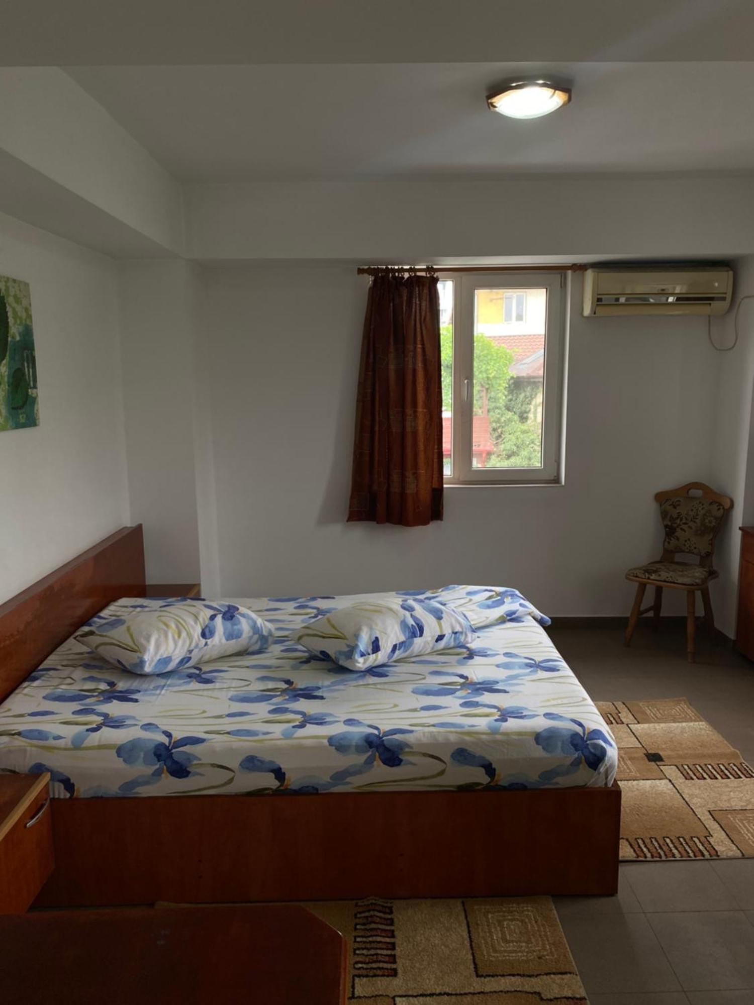 דירות בוקרשט Quiet Garden Ground Floor מראה חיצוני תמונה